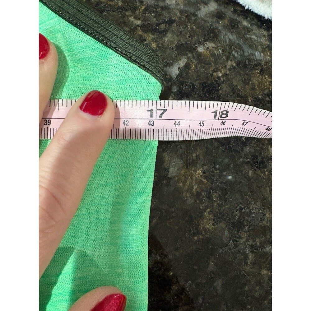 Under Armour HeatGear Tank Top Womens M Green Racerback Athletic - Picture 5 of 8